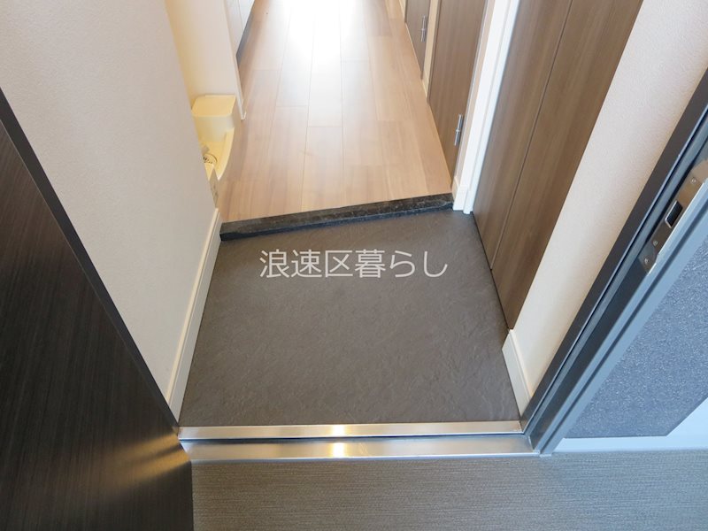 スプランディッド難波ＷＥＳＴ 玄関