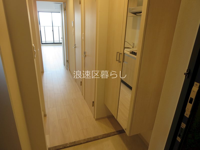 スプランディッド難波Ⅲ 玄関