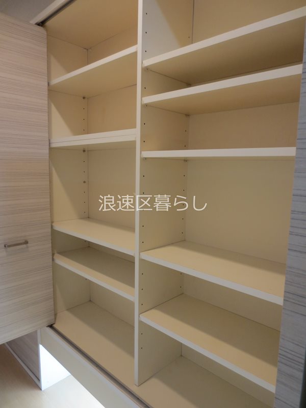 アン・ペルシュ その他