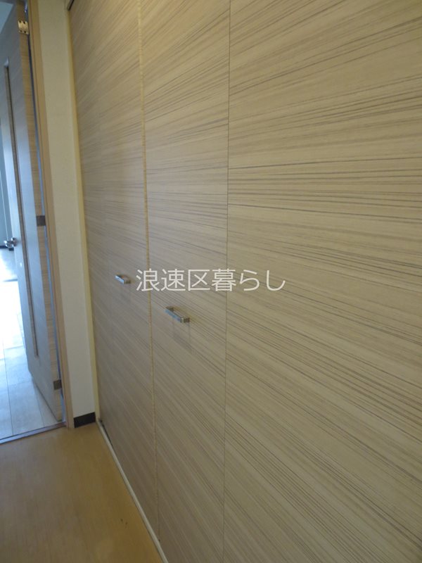 アン・ペルシュ その他