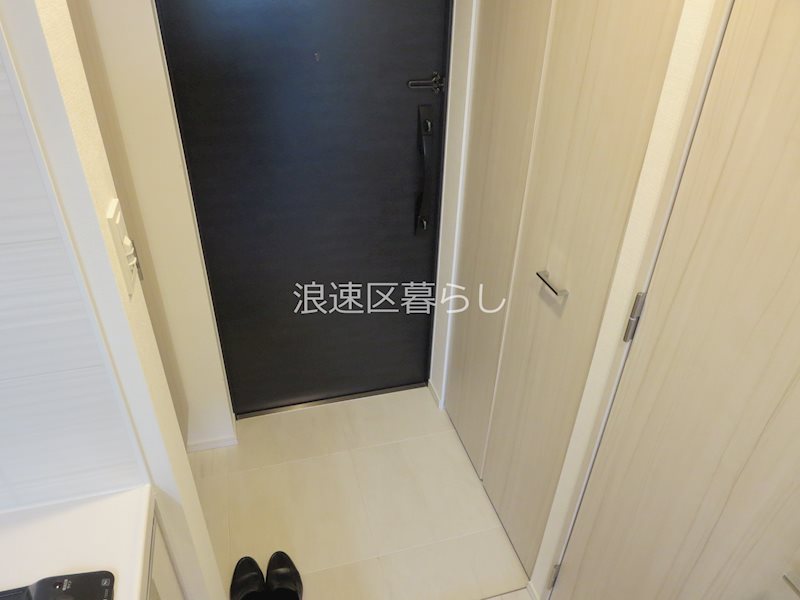 S-RESIDENCE難波大国町Uno 玄関