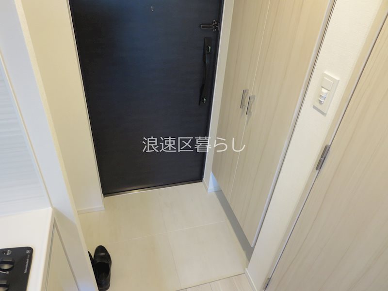 S-RESIDENCE難波大国町Uno 玄関