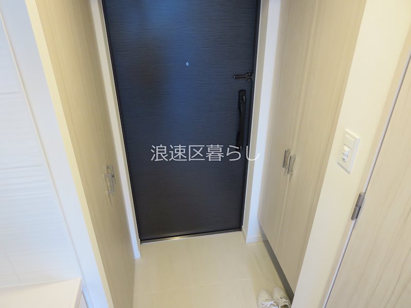 S-RESIDENCE難波大国町Deux 玄関