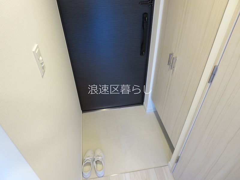 S-RESIDENCE難波大国町Deux 玄関
