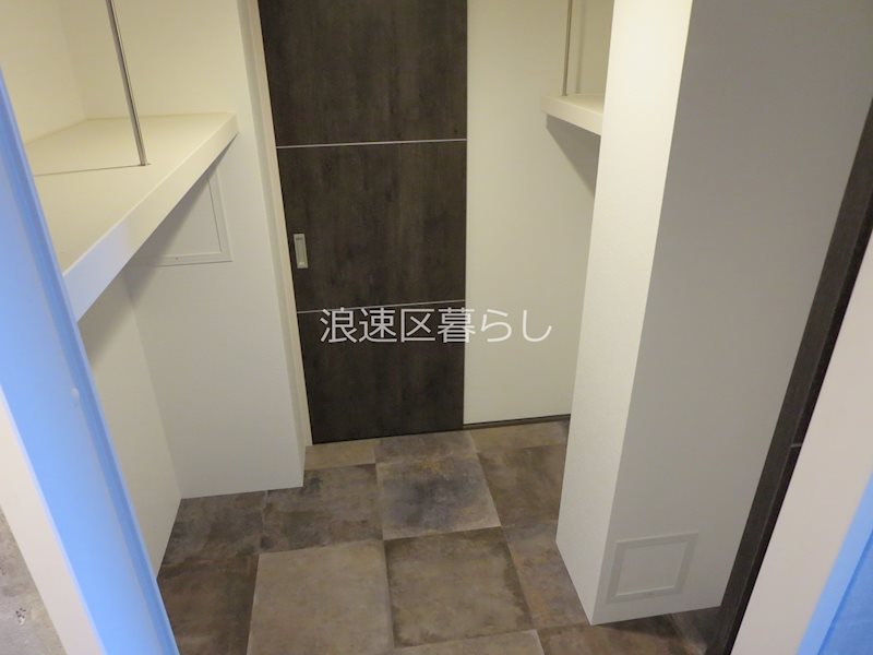 Wolf Pack Apartment その他