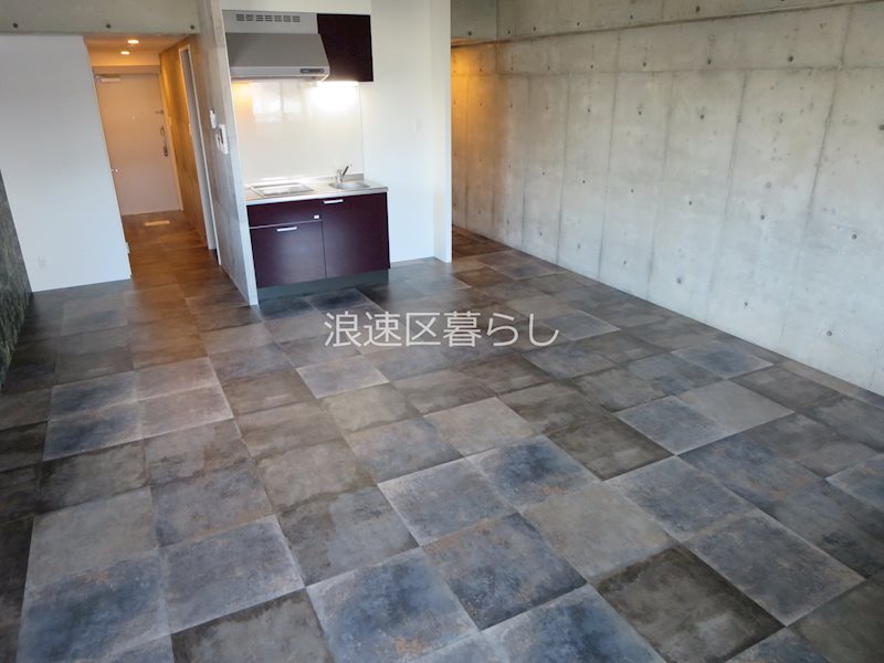 Wolf Pack Apartment その他