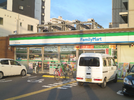 イルプリモ桜川 コンビニ