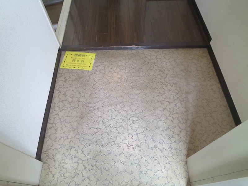 ビジタル恵美須８ 玄関