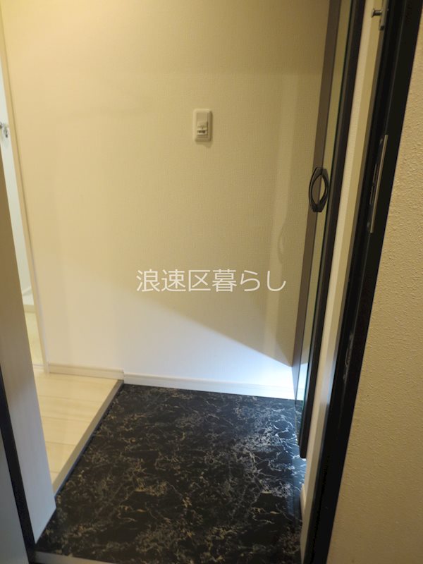 グランデージ難波南 玄関