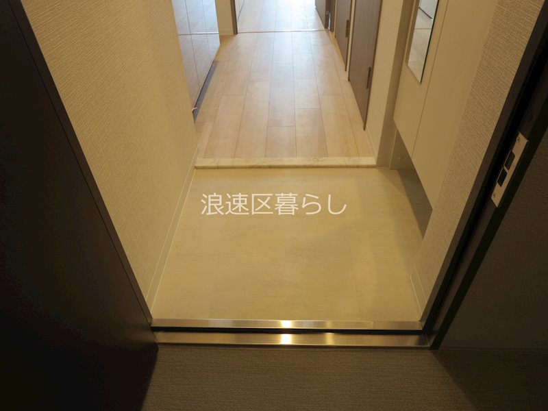 エスリードレジデンス大阪難波 玄関