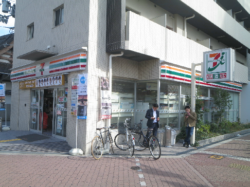 エムズマンション コンビニ