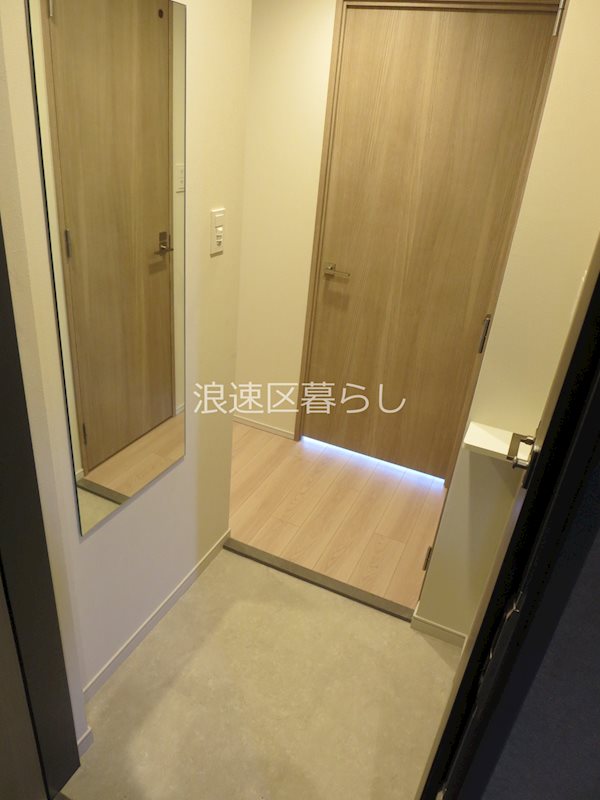スプランディッドⅩ 玄関