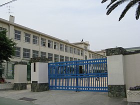 辻川マンション 中学校