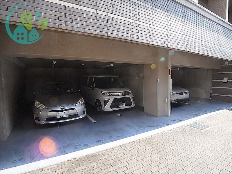 アクロス神戸住吉ステーションロフト 駐車場