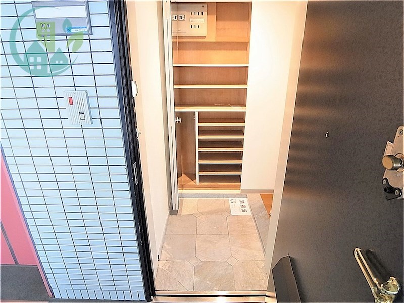 コート住吉 玄関