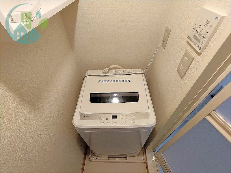 レオパレスメープル 洗面所