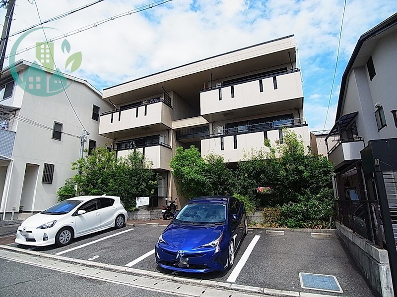 シャルマン岩屋 外観