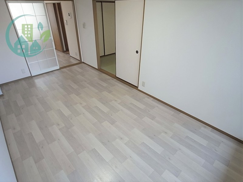 シャルマン岩屋 リビング