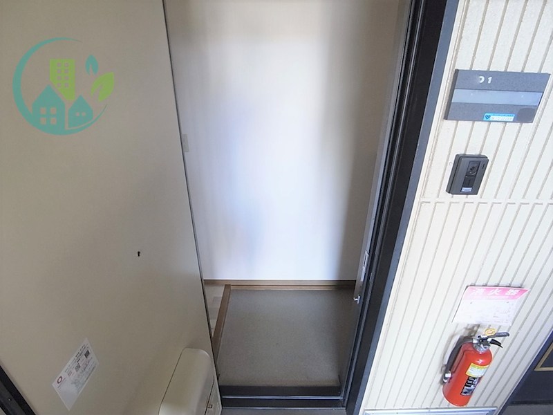 シャルマン岩屋 玄関