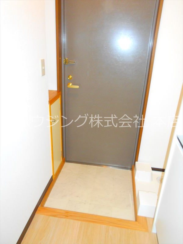 ゴールドコート豊玉  玄関