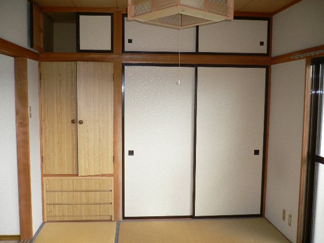 レジデンス小池 ベッドルーム