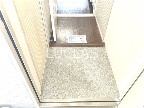 ハイネス要町 玄関