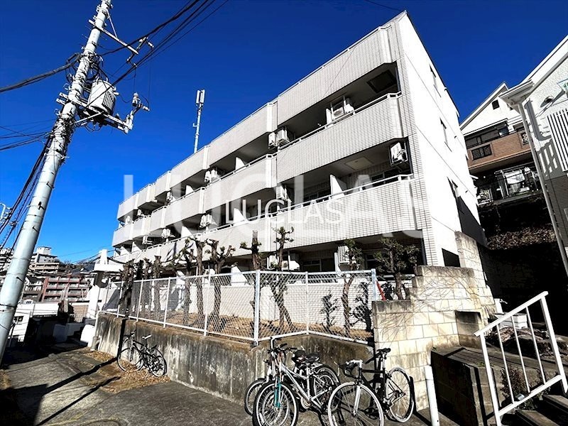 スカイコート白楽A棟 外観