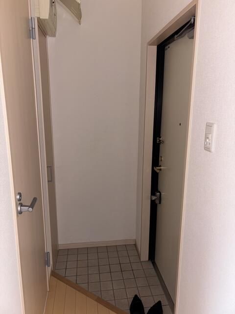 シャルモントアレ能美 玄関