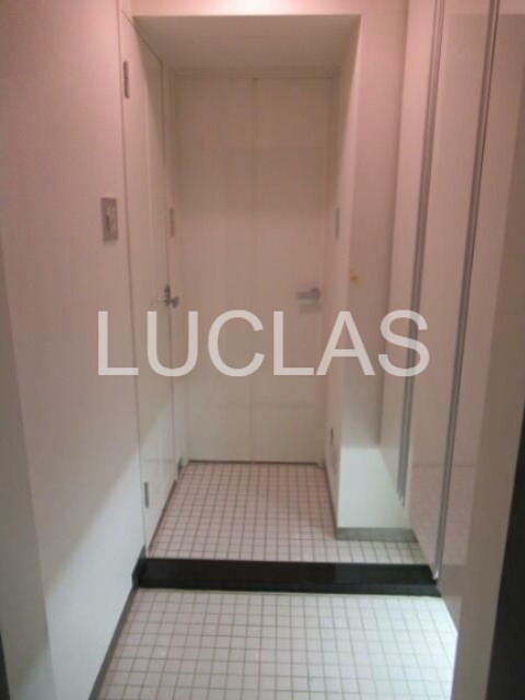 ロセット江古田 玄関