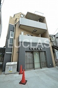 メゾン・ヴィラージュ千歳烏山 201号室 外観
