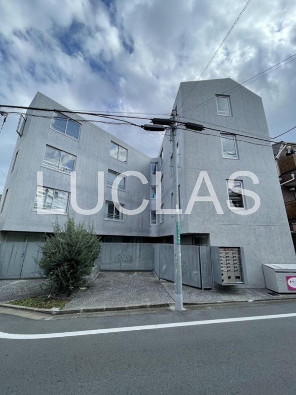 ミレドゥーエ三軒茶屋 404号室 外観