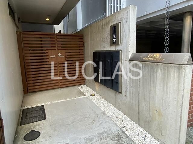 ＦＡＲＥ西新宿 玄関