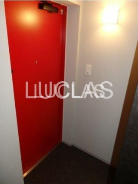 ＺＯＯＭ東新宿 玄関