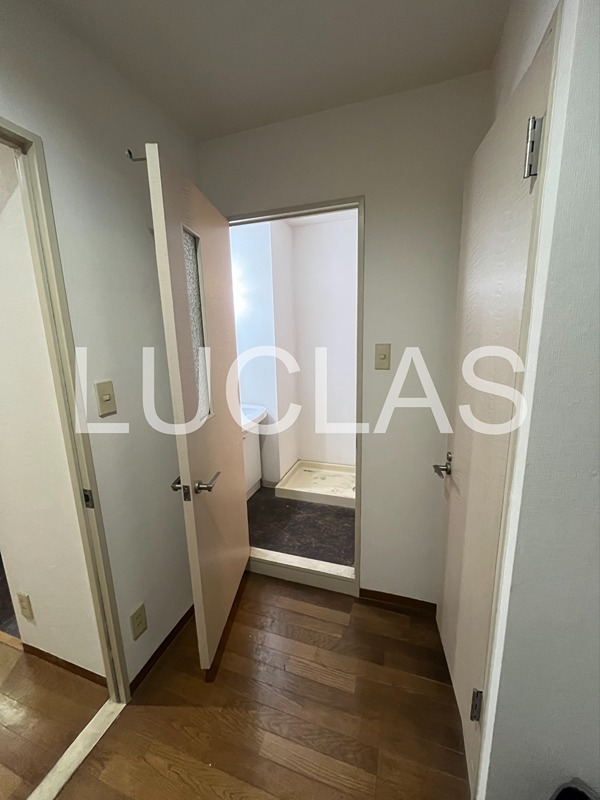 パレ・ドール方南町 玄関