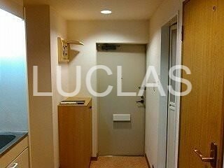 グランヴァン中野新橋 玄関