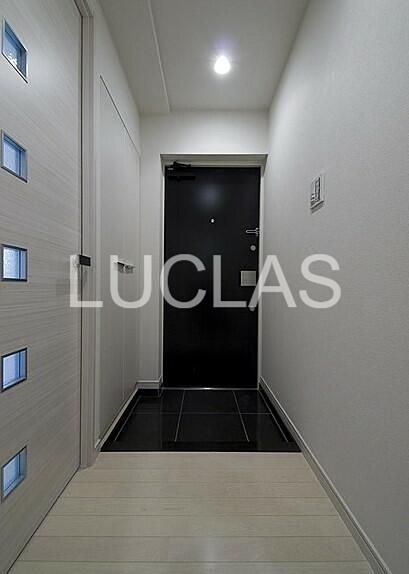 ＡＸＡＳ中野 玄関