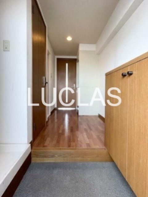 ＥＶＡＮＳ都立大 玄関