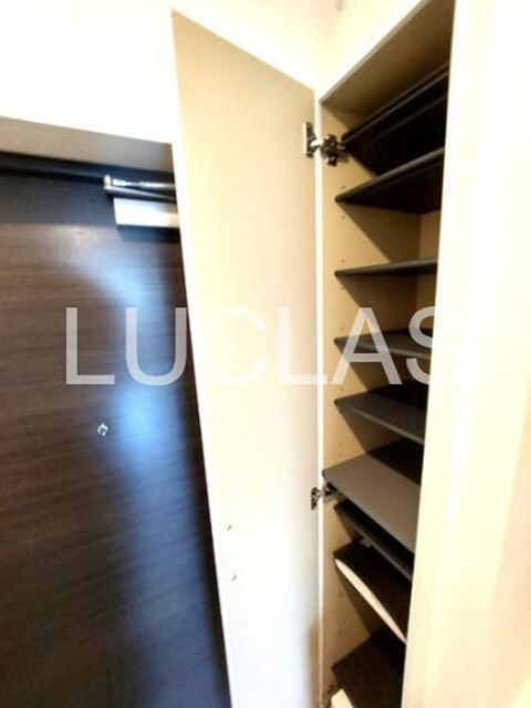 （ＰＥＴ可）Ｌｉｒｉｏ　Ｈｏｒｉｋｉｒｉ（リーリオ堀切） 玄関