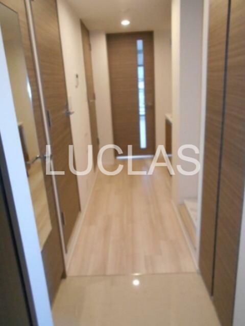 イアース新宿中井 玄関