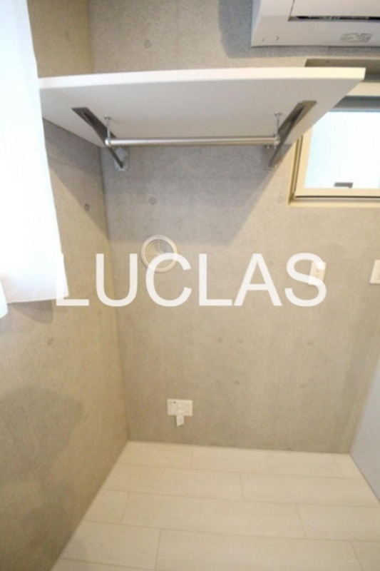 シカダナカノ ベランダ