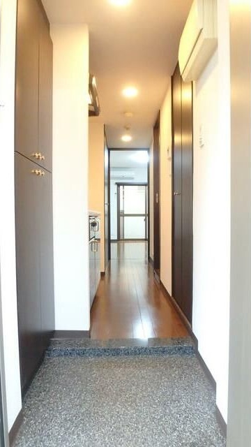 ロアール高円寺 玄関