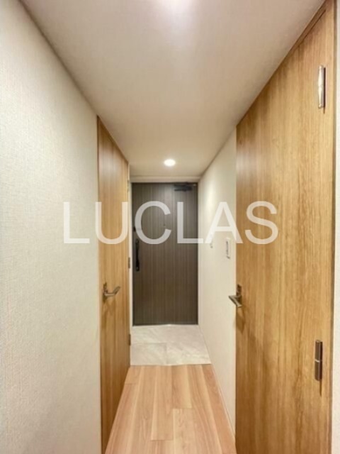 ウェルスクエア中野富士見町 玄関