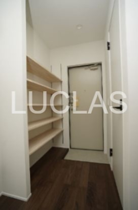 四谷アパートメントＷ 玄関