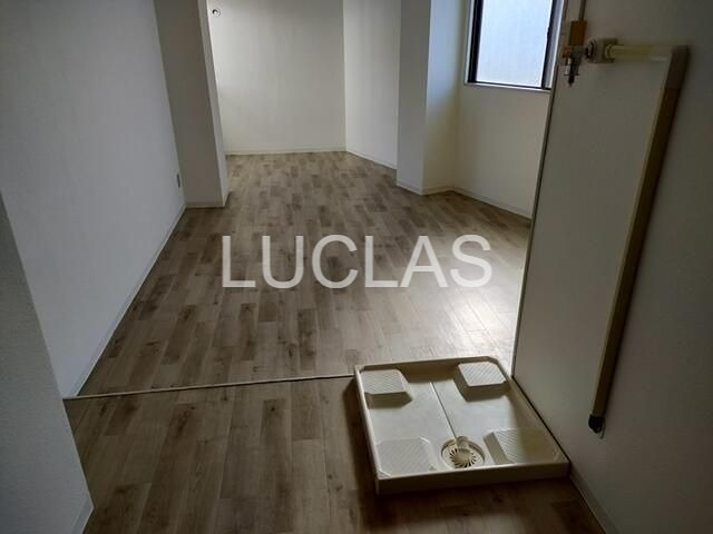 レザン池尻 玄関