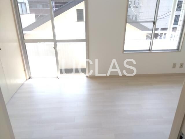 コンチネンタルハイツ御殿山 リビング