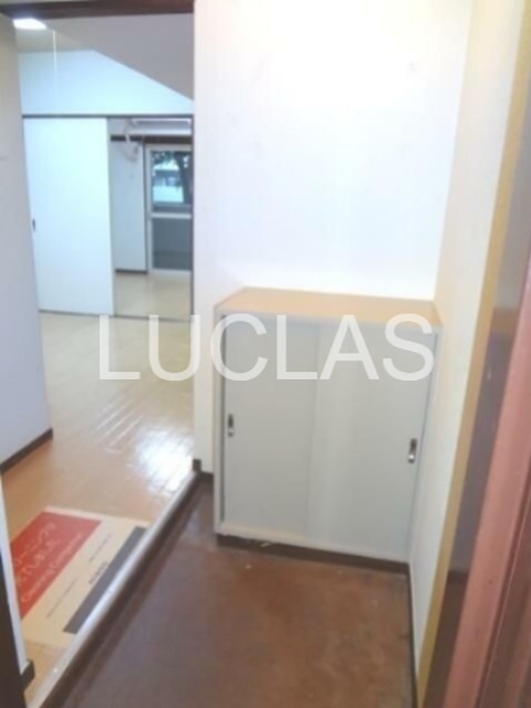 ハイコーポ明大前 玄関