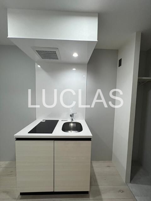 Ｎｉｓｈｉ－Ｎｉｐｐｏｒｉ　Ｔｅｒｒａｃｅ キッチン