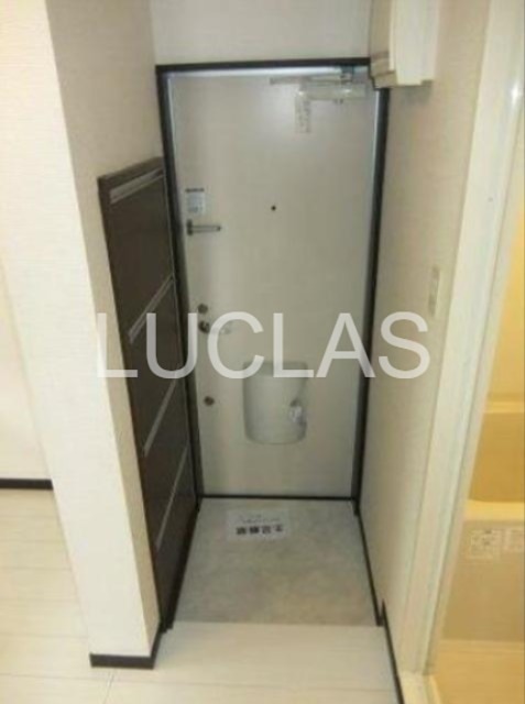 マーヴェス中目黒 玄関