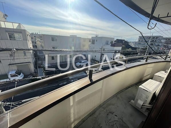 アークトミーズ ベランダ