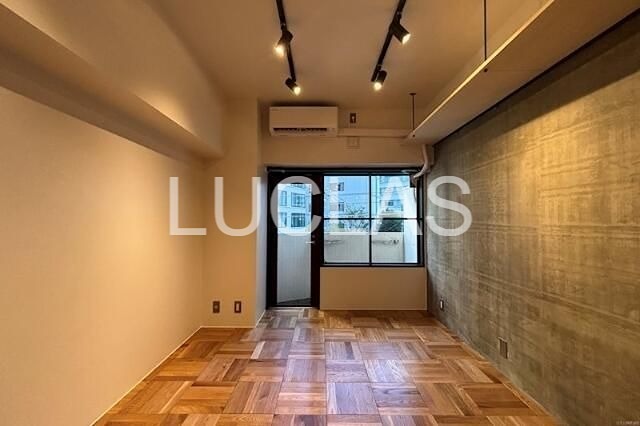 日興パレス三番町 リビング